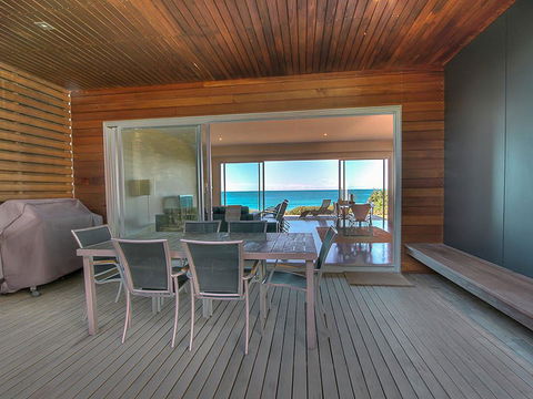 SALT - Accommodation Tasmania 3