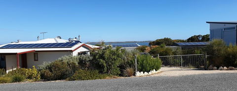 Samphire: Coorong Accommodation - Accommodation Tasmania 3