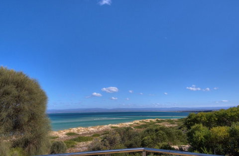 Sandbar Beach House - Accommodation Tasmania 3