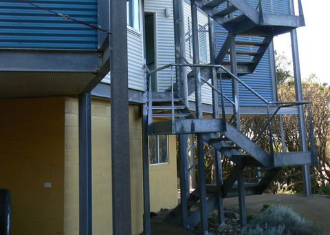 Sandy Point Beach Escape 2 Bedroom Apartment - Accommodation Tasmania 1