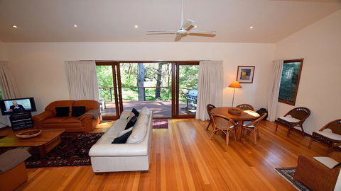 Santosha Glade Near The Everglades - Accommodation Tasmania 3