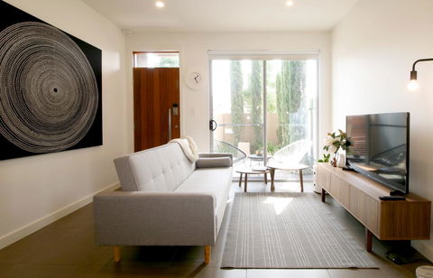 SATOR City Fringe Home Away From Home Pets OK! - Accommodation Tasmania 2