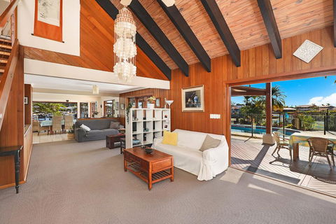 SCHMAN55-WATERFRONT, RESORT-STYLE ENTERTAINER - Accommodation Tasmania 1