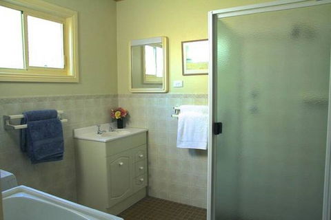 Schoolhouse Cottage American River - Accommodation Tasmania 0