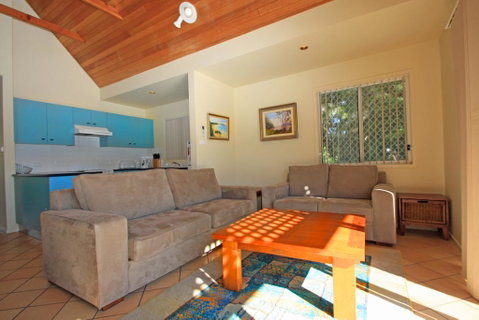Sea Shell Chalet @ Berrara Chalet - Accommodation Tasmania 2