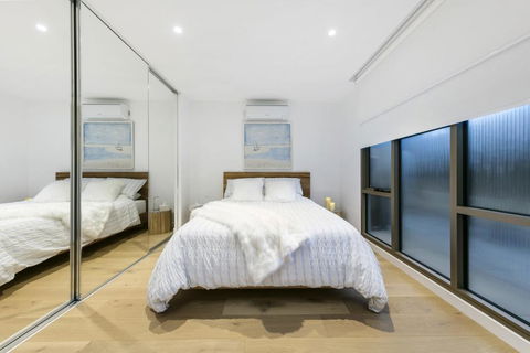 SEA TEMPLE - MORNINGTON - Accommodation Tasmania 0