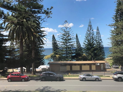 Seabreeze Beach Hotel - Accommodation Tasmania 1