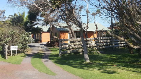 Seahorse Coastal Villas - Accommodation Tasmania 0