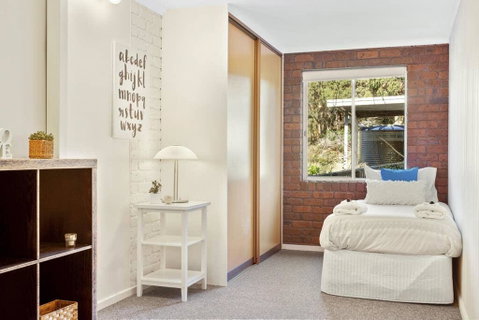 SEASIDE SERENITY 2 - L'Abode Accommodation - Accommodation Tasmania 2