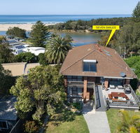 Seven Smiles - riverside location and ocean views - Accommodation Tasmania