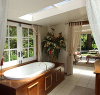 Shakespeare's Wilderness Chalet - Accommodation Tasmania