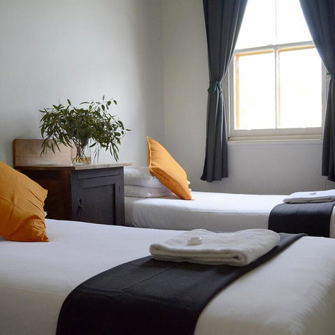 Shamrock Hotel Motel Temora - Accommodation Tasmania 1