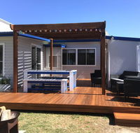 Shellharbour Beach Cottage - walk onto Patrolled beach with flags in summer - Accommodation Tasmania
