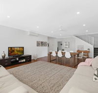 Shelly Beach Family Hideaway - Pool Beach Golf - Accommodation Tasmania