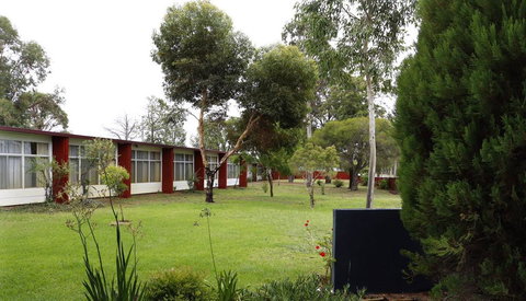 Silver Oaks Motel - Accommodation Tasmania 3