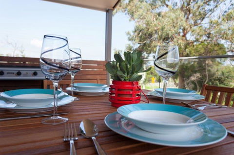 Silversands Beach Cottage - Accommodation Tasmania 1