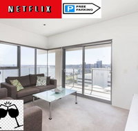 SKY GARDEN SUNSET RIVER VIEW NETFLIX WINE PARKING - Accommodation Tasmania