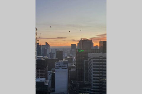 Southern Cross Flat With Sky, City, And Sea Views - Accommodation Tasmania 2