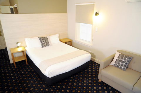 Sovereign Hill Hotel - Accommodation Tasmania 1