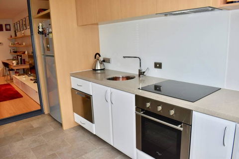 Spacious Apartment In The Heart Of Melbourne's CBD - Accommodation Tasmania 3