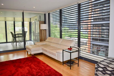 Spacious Apartment In The Heart Of Melbourne's CBD - Accommodation Tasmania 1
