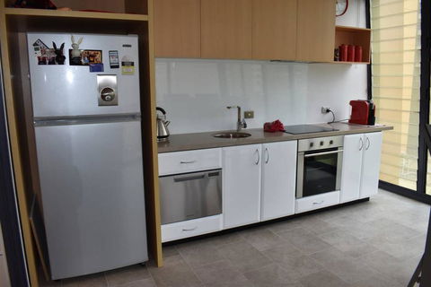 Spacious Apartment In The Heart Of Melbourne's CBD - Accommodation Tasmania 2
