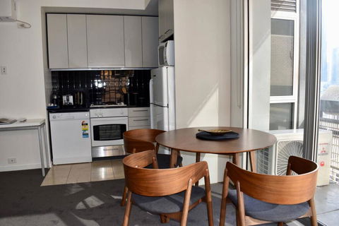Spacious CBD Apartment In The Heart Of Melbourne - Accommodation Tasmania 2
