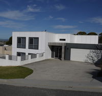 Spectacular Holiday Living - Accommodation Tasmania