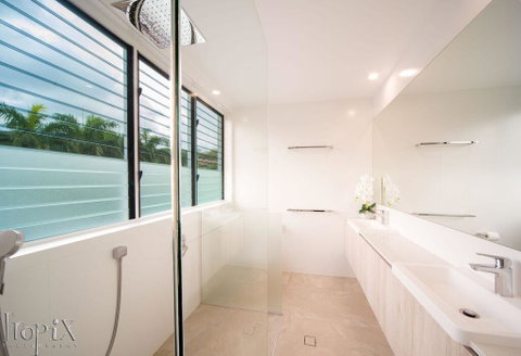 Splendeur Sur La Mer - Three Bedroom - Accommodation Tasmania 3