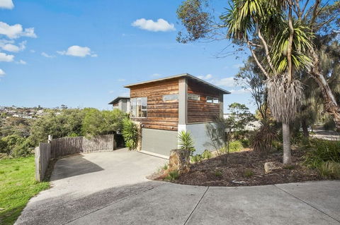 Spring Valley Luxury 42 - Accommodation Tasmania 1