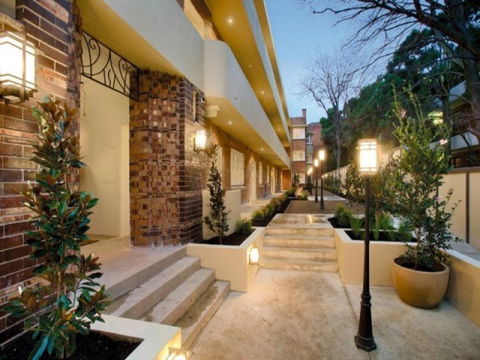 StayCentral On George - Accommodation Tasmania 0