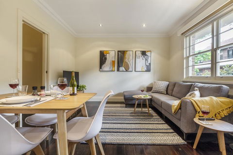 StayCentral On George - Accommodation Tasmania 2