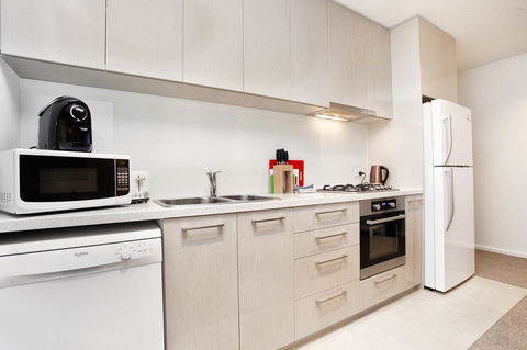 StayCentral On Lonsdale - Accommodation Tasmania 2
