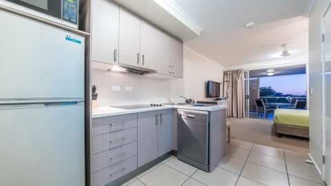 Studio 8 On Waterson - Accommodation Tasmania 3