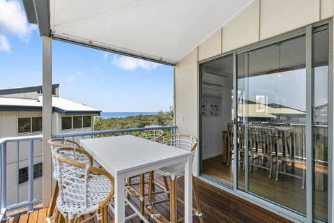 Stunning Beach Front Villa At Castaway Cove - Accommodation Tasmania 0