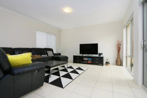 Stunning Home Near Scarborough Beach Sleeps 11 - Accommodation Tasmania 0