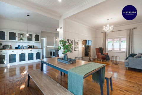 Stunning Mountain Getaway Leura- 3 BRM 1.5 Bath - Accommodation Tasmania 0