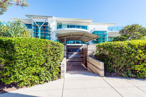 Stylish Beach Side Apartment - Unit 5 - 33 Lorikeet Drive - Accommodation Tasmania 2