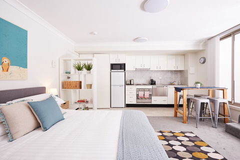 Stylish Manly Studio With BBQ Terrace And Parking - Accommodation Tasmania 0