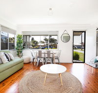 Sun Shack  Culburra - Pet Friendly - 3 Mins to Beach - Accommodation Tasmania