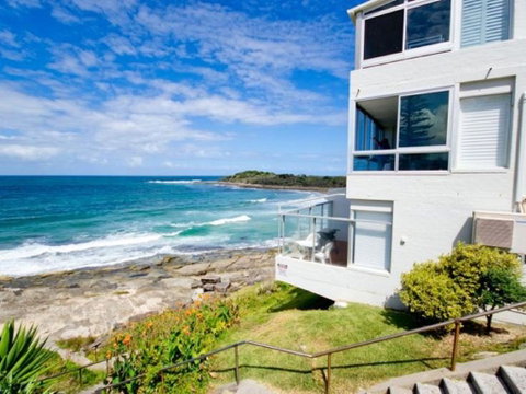 Suncrest 3 - Accommodation Tasmania 1