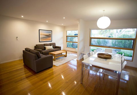 SUNNY DAZE - Accommodation Tasmania 3