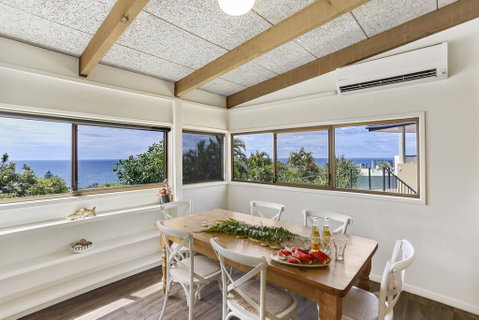 Sunshine Beach Shack - Accommodation Tasmania 2