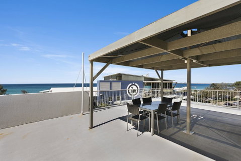 Surfcomber On The Beach - Accommodation Tasmania 1