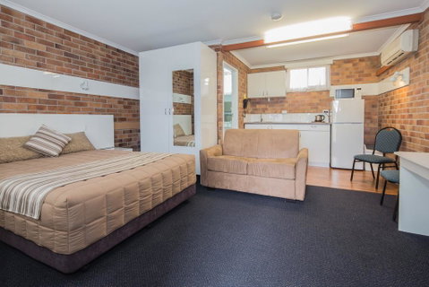 Tally Ho Motor Inn - Accommodation Tasmania 0