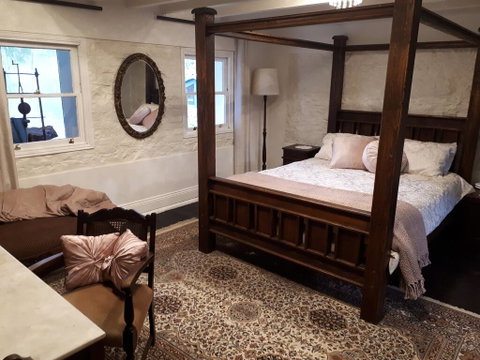 Tanilba House - Accommodation Tasmania 0