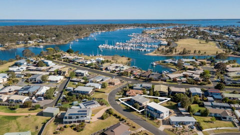Tanjil - A Stroll From The Water In Paynesville - Accommodation Tasmania 0