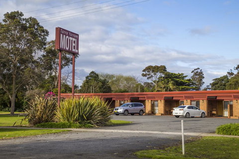 Tarra Motel - Accommodation Tasmania 0