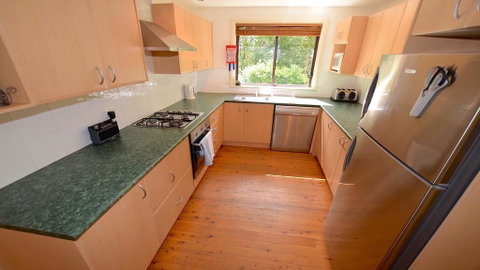 Teach Na Cairde - House Of Friends - Accommodation Tasmania 3