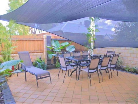 Terrific Townhouse - Accommodation Tasmania 2